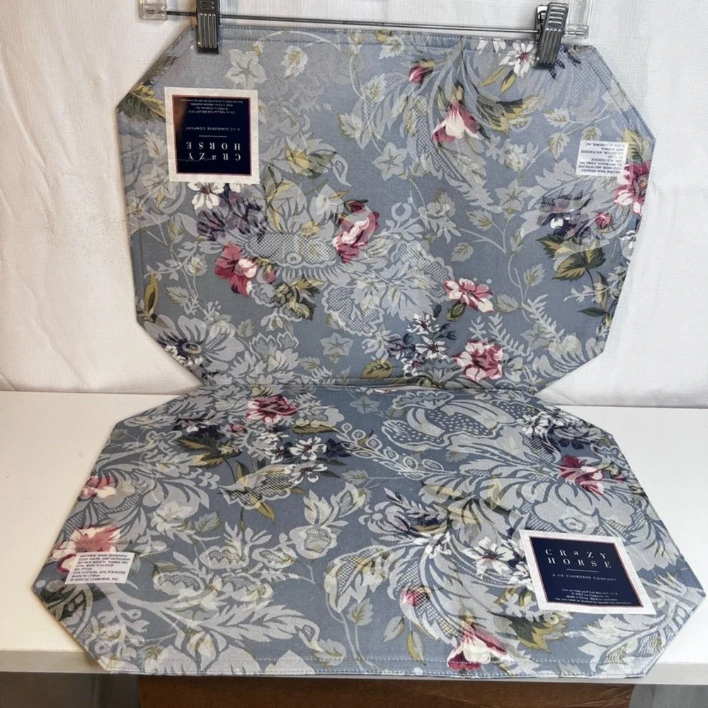 Crazy Horse Placemats Set of 2 Floral Dbl Sided Cottage Core NEW Brocade Charm